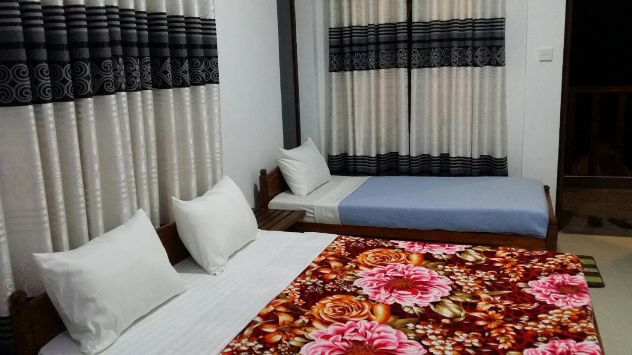 Tea Breeze Motel Nallathanniya Kültér fotó