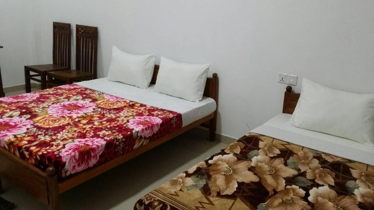 Tea Breeze Motel Nallathanniya Kültér fotó